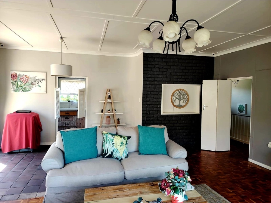 6 Bedroom Property for Sale in Abbotsford Eastern Cape